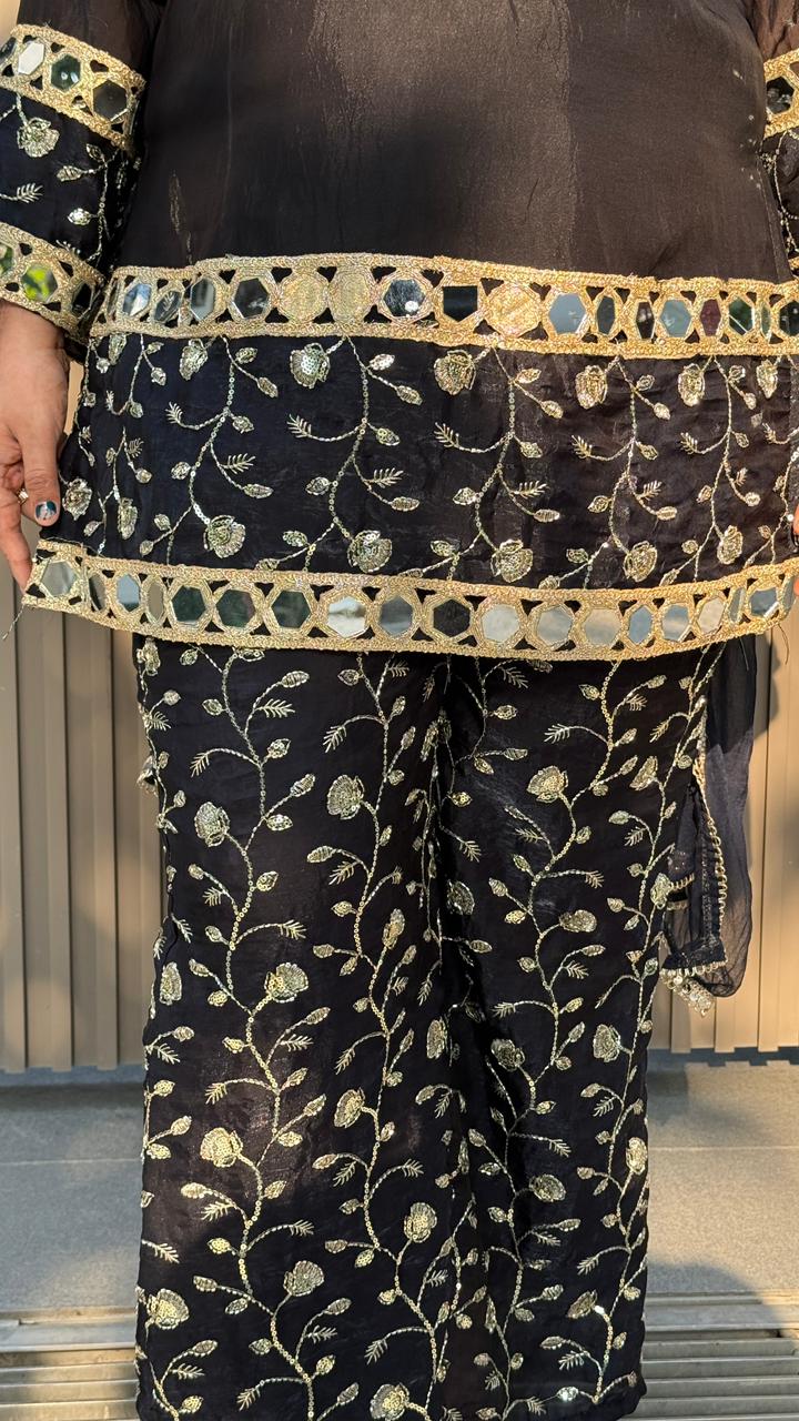 Malvika Suit- Magenta, Pink, Black