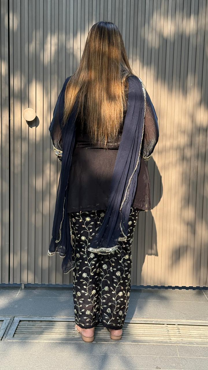 Malvika Suit- Magenta, Pink, Black