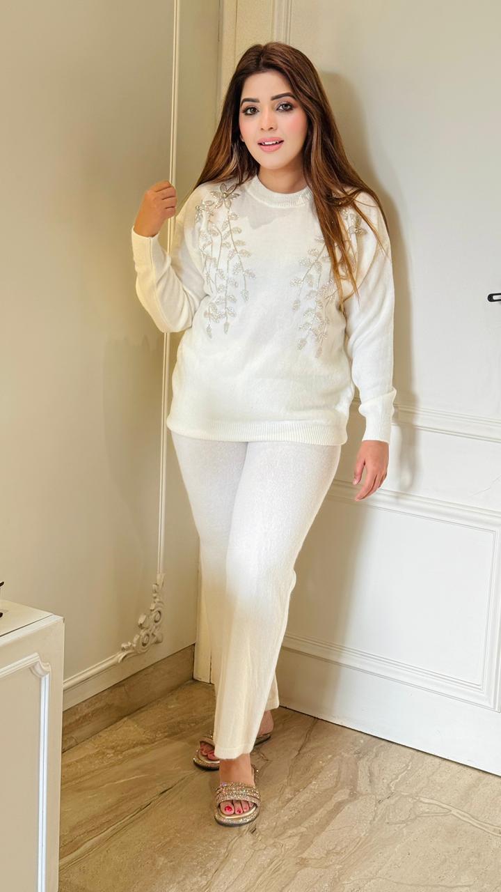 Winterlyn Warm Cordset- White, Blue, Bown, Black