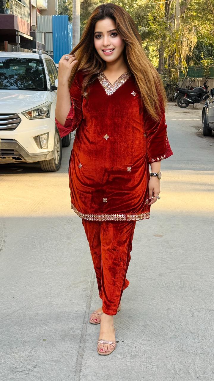 Efsun Velvet Cordset- Navy, Orange