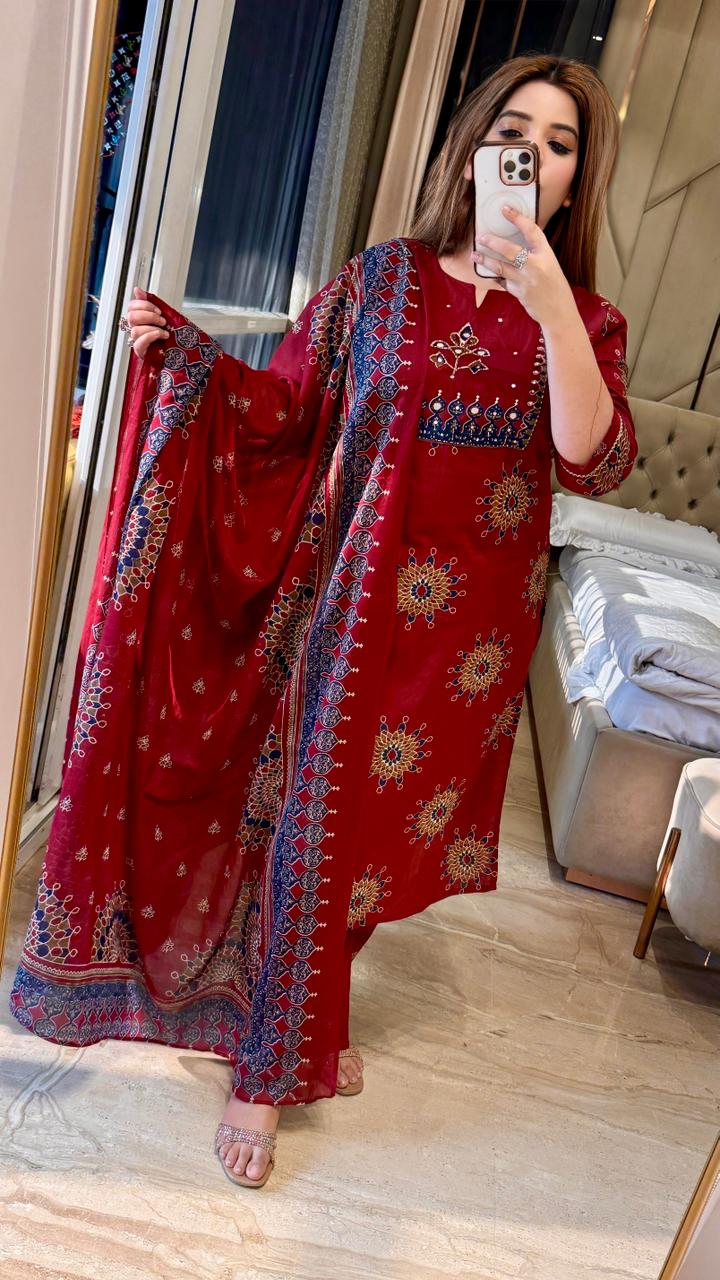 Mahvika Cotton Suit Set- Blue, Red