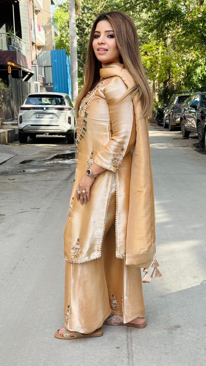 Zaranshi Organza Suit Set- Lavender, Green, Beige